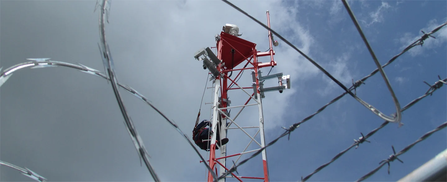 Sensori perimetrali installati in un sito industriale